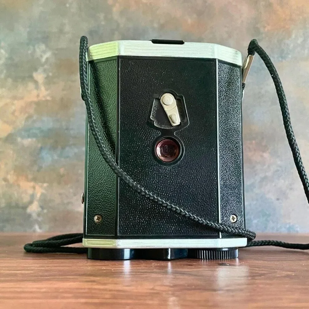 Vintage Brownie Reflex Synchro Model Camera 1940/1950's